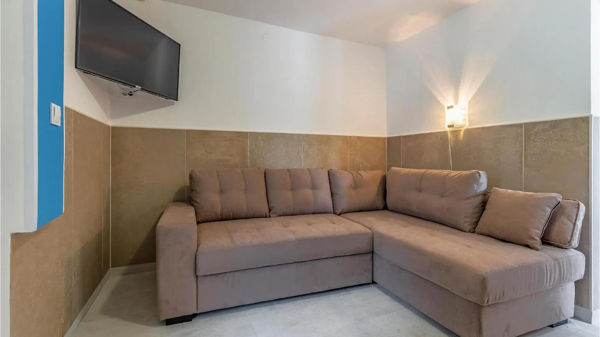 1 Bedroom Gorgeous Apartment In Banjole